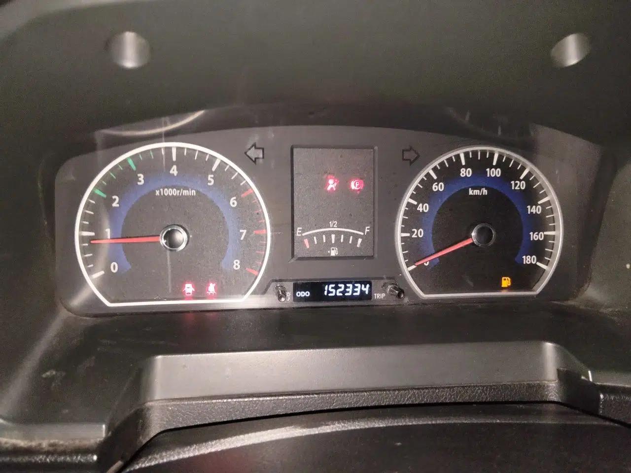 Dongfeng Shuaike 2016 1.5L Manual Luxury Model — миниатюра 11