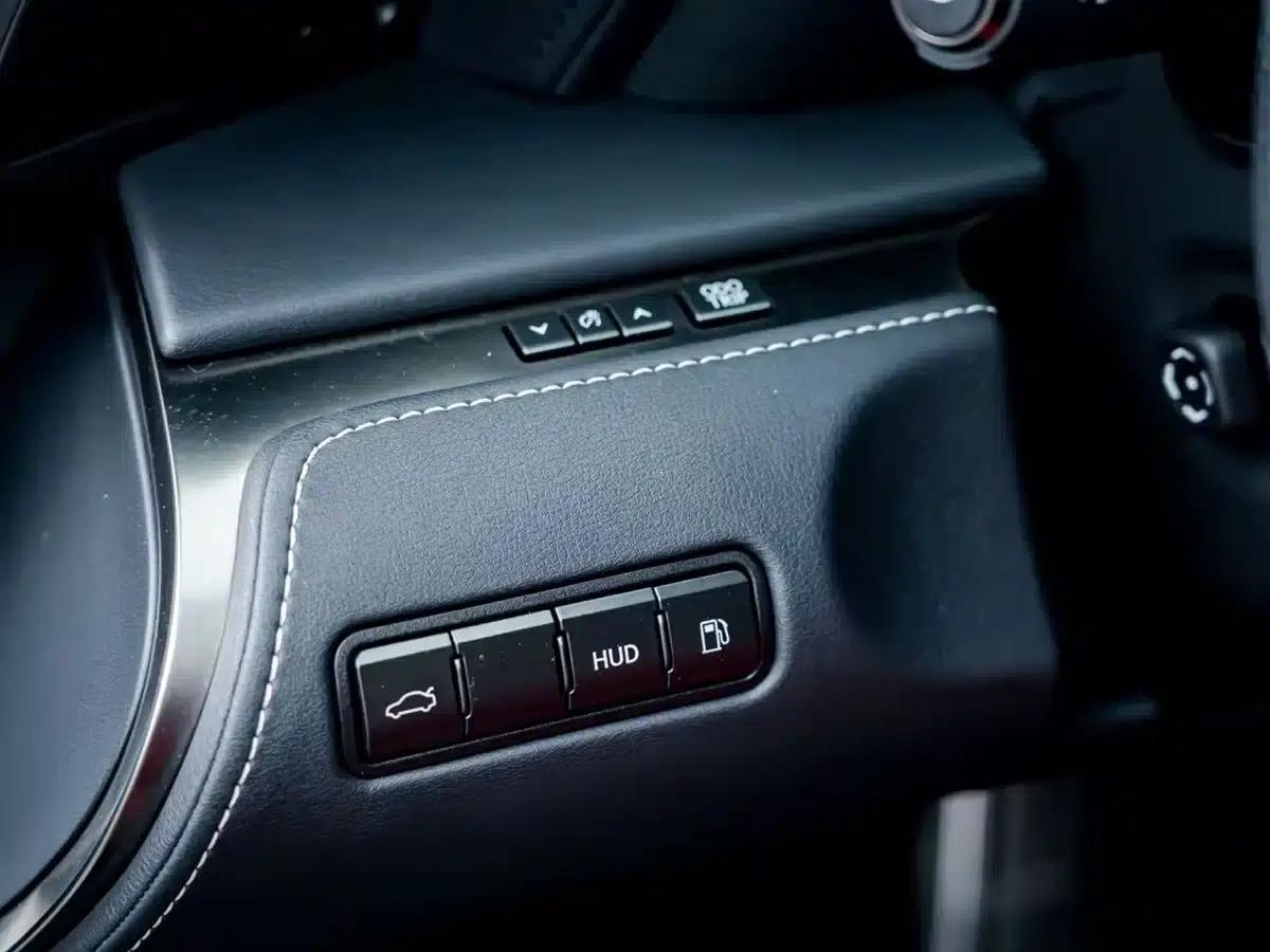 Lexus LC 2021 500h Special Edition — миниатюра 12