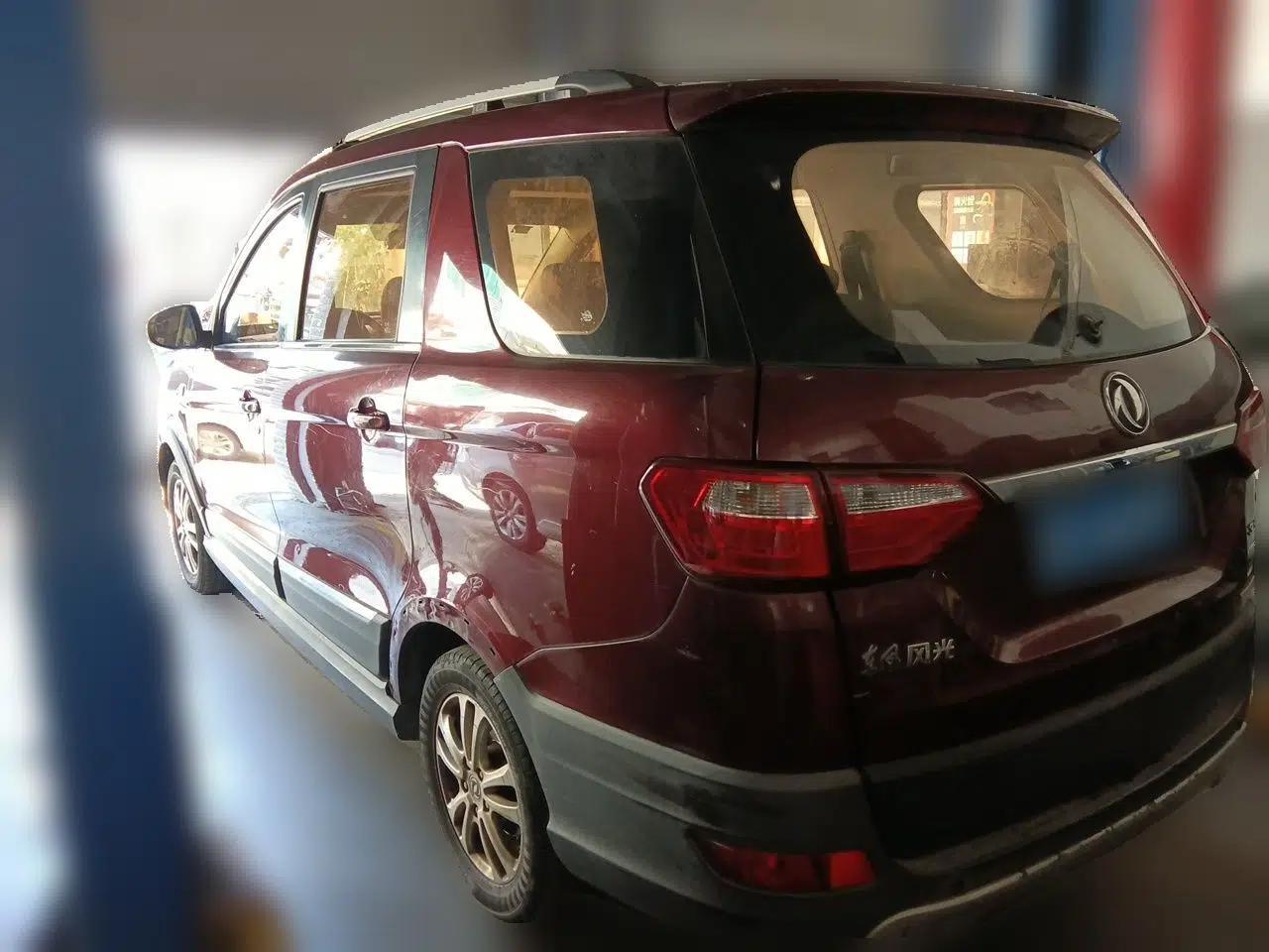 Dongfeng Fengon 370 2016 1.5L Manual Luxury 7-Seater — миниатюра 4