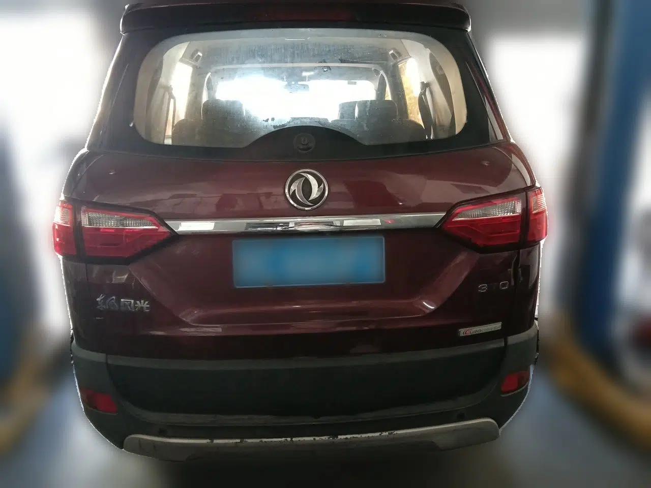 Dongfeng Fengon 370 2016 1.5L Manual Luxury 7-Seater — миниатюра 5
