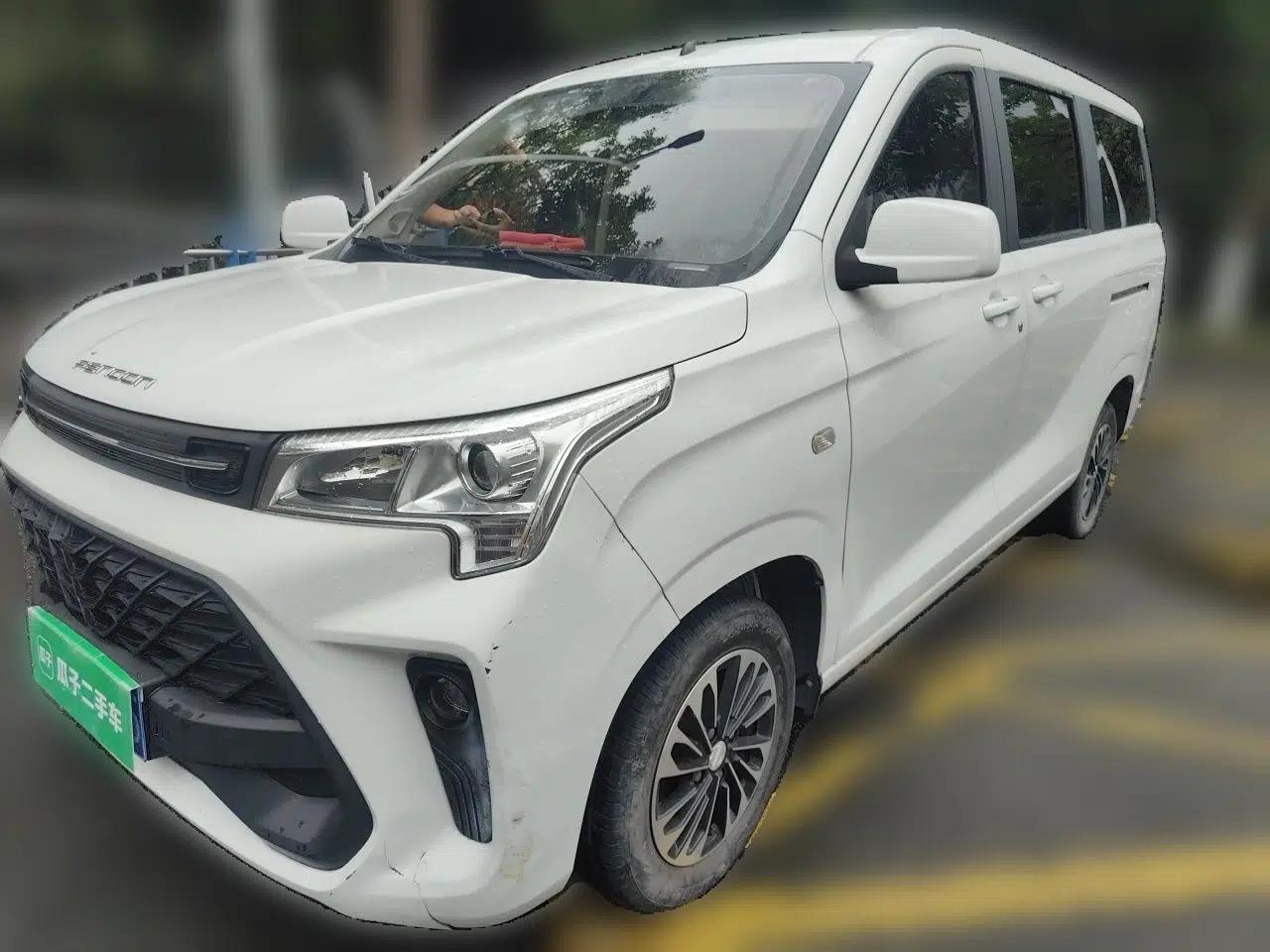 Dongfeng Fengon 380 2022 1.5L Comfort-Class Passenger Vehicle (Steel Spring) with 7 Seats — миниатюра 1