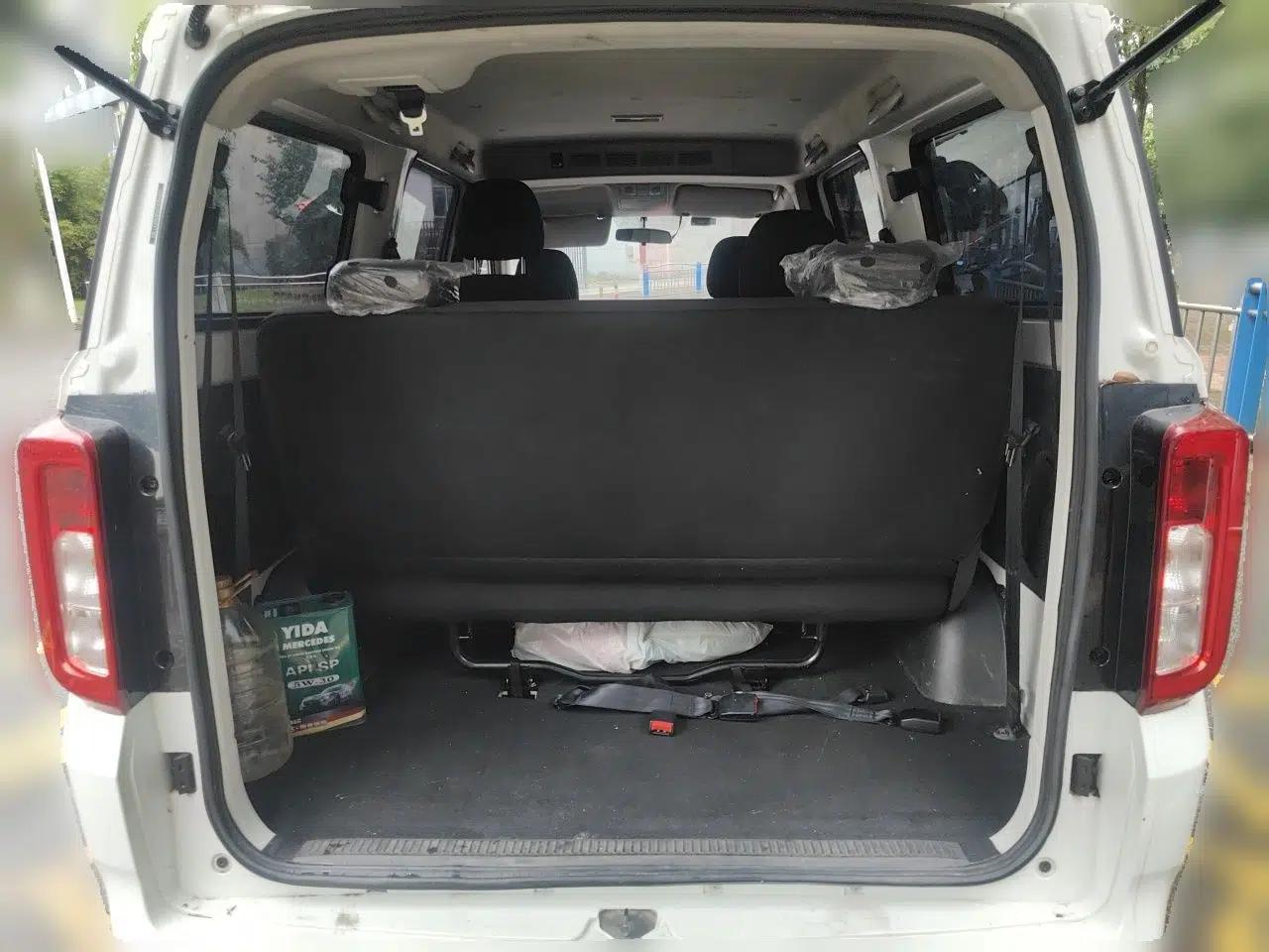 Dongfeng Fengon 380 2022 1.5L Comfort-Class Passenger Vehicle (Steel Spring) with 7 Seats — миниатюра 19