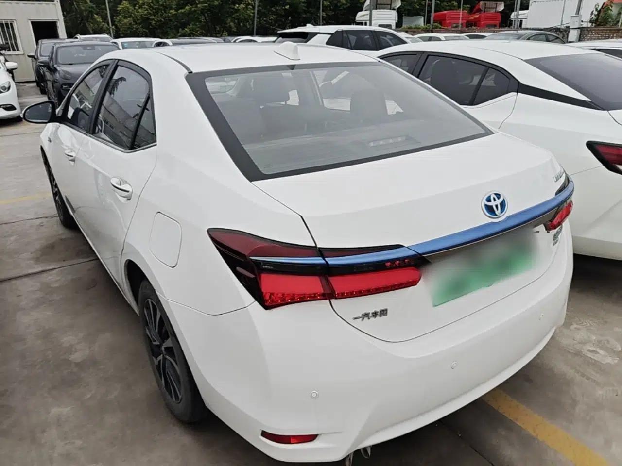 Toyota Corolla Hybrid E+ 2019 1.8L E-CVT Leading Edition — миниатюра 4