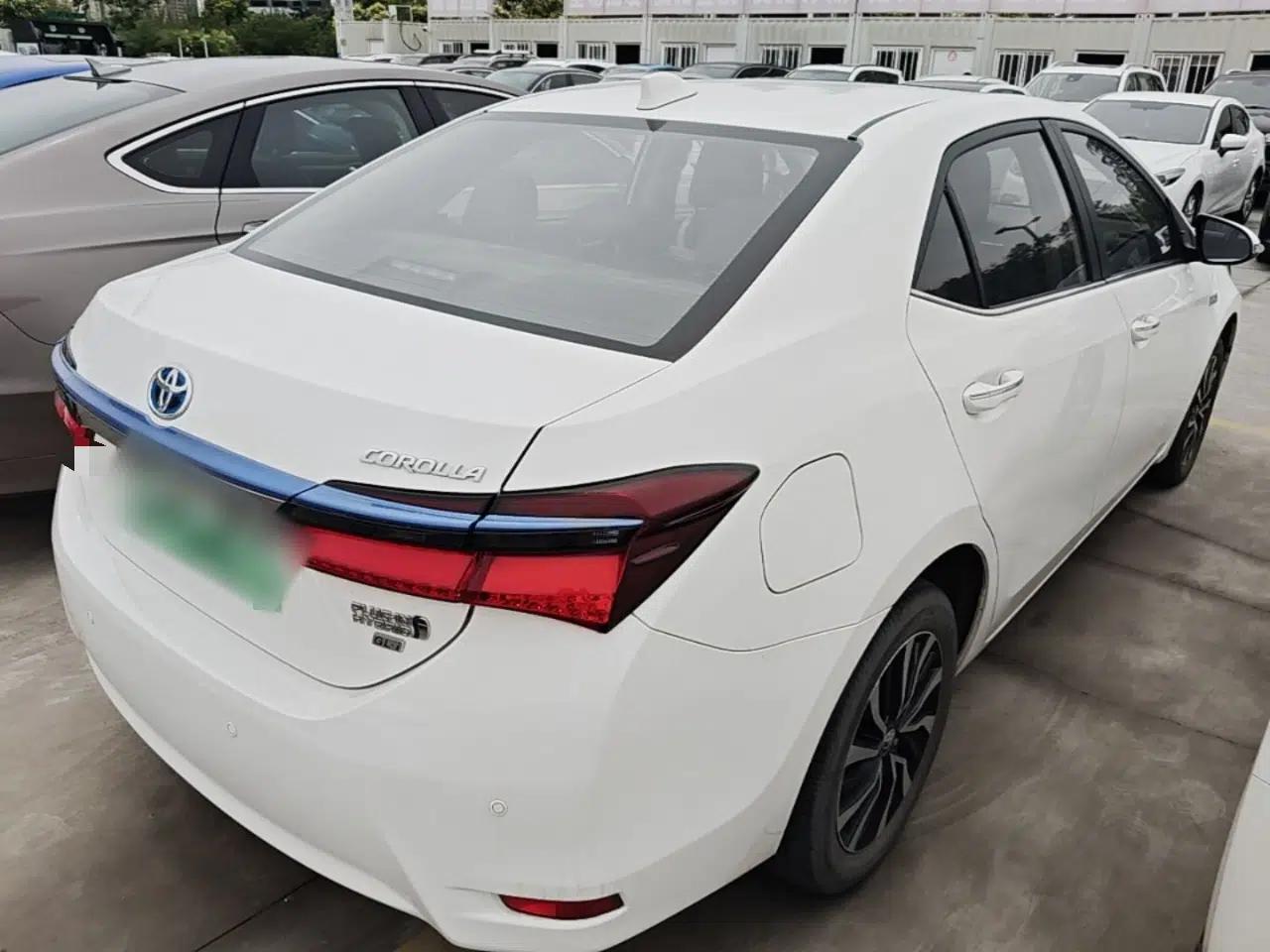 Toyota Corolla Hybrid E+ 2019 1.8L E-CVT Leading Edition — миниатюра 6