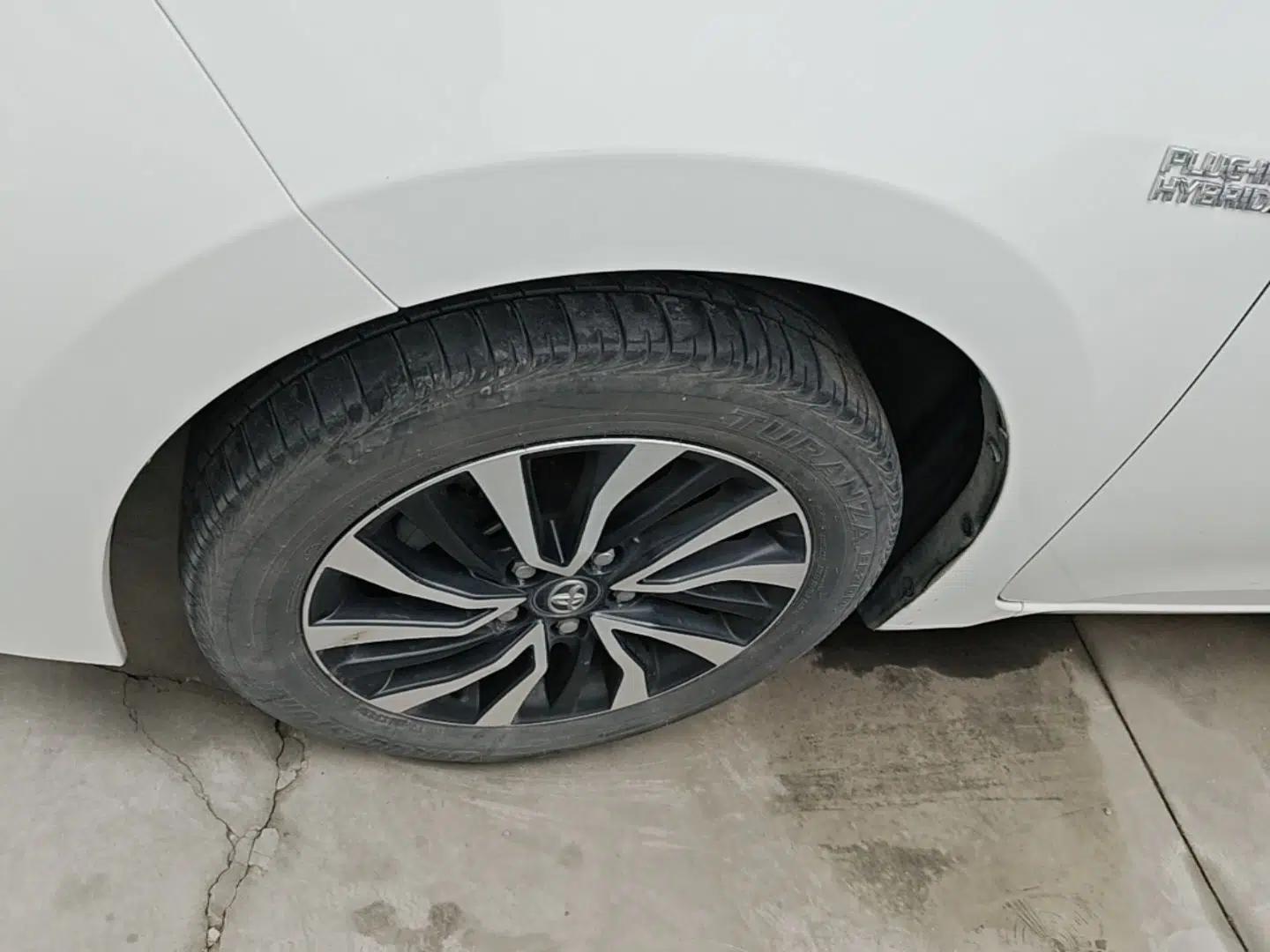 Toyota Corolla Hybrid E+ 2019 1.8L E-CVT Leading Edition — миниатюра 10