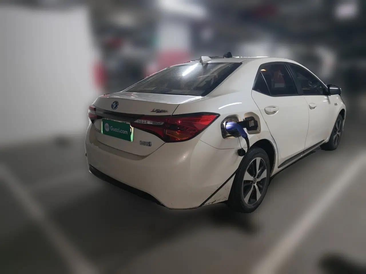 Toyota Levin Hybrid E+ 2019 1.8L GS E-CVT Elite Model with Sunroof — миниатюра 6