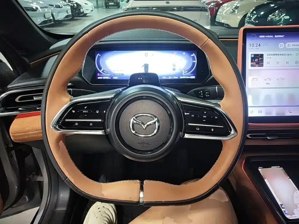 Mazda EZ-6 2024 Extended Range 200 Smart Edition — миниатюра 11