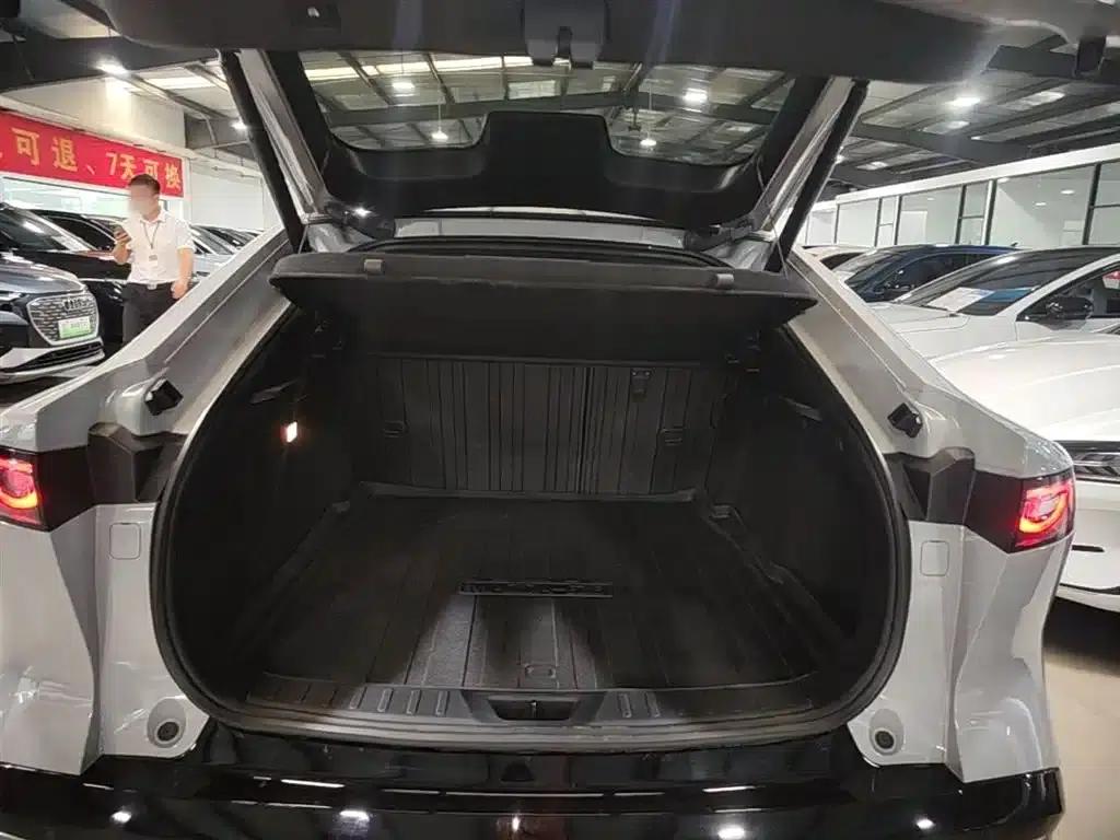 Mazda EZ-6 2024 Extended Range 200 Smart Edition — миниатюра 19