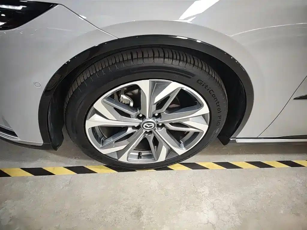 Mazda EZ-6 2024 Extended Range 200 Smart Edition — миниатюра 23