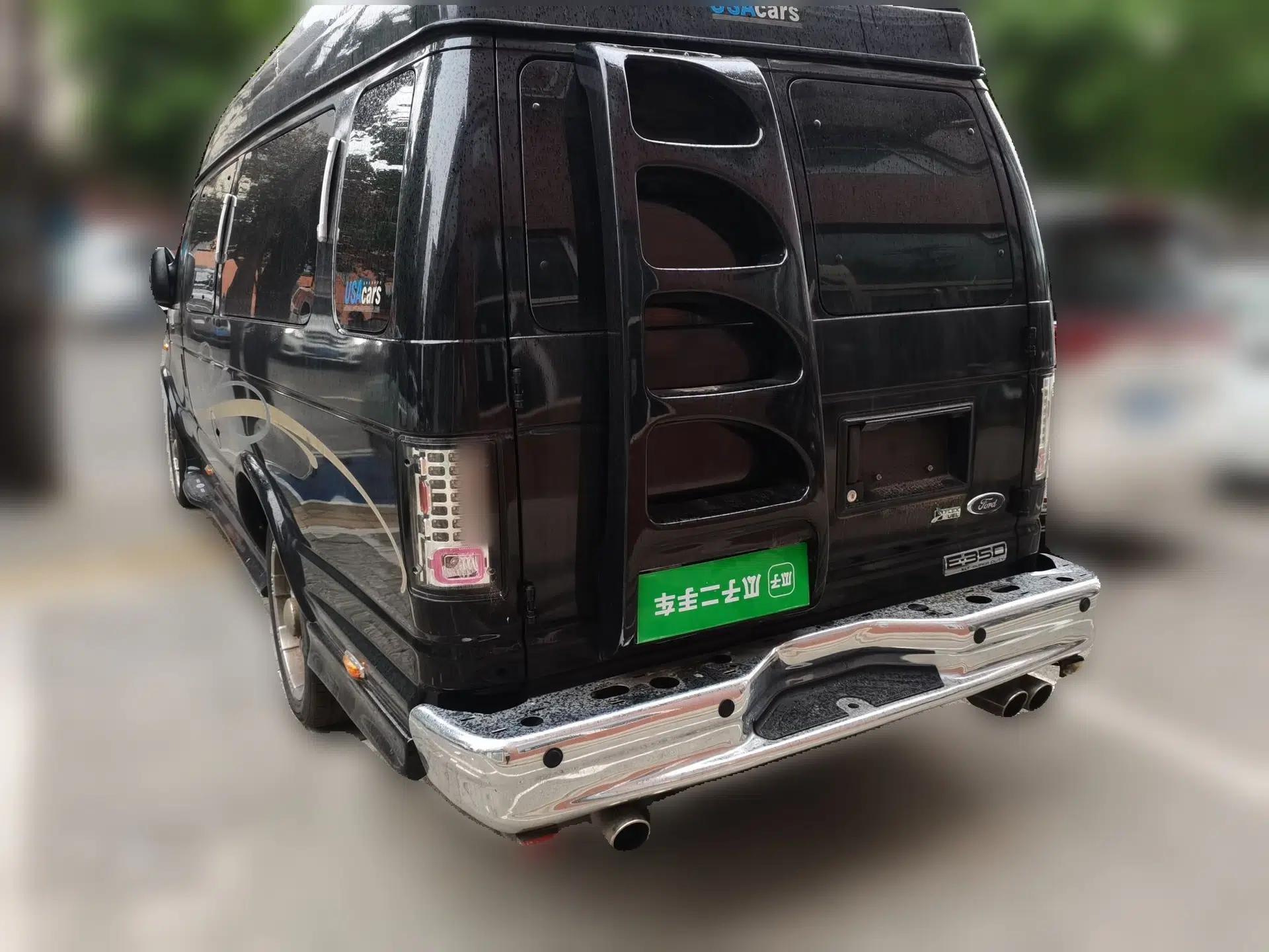 Ford E350 — миниатюра 4