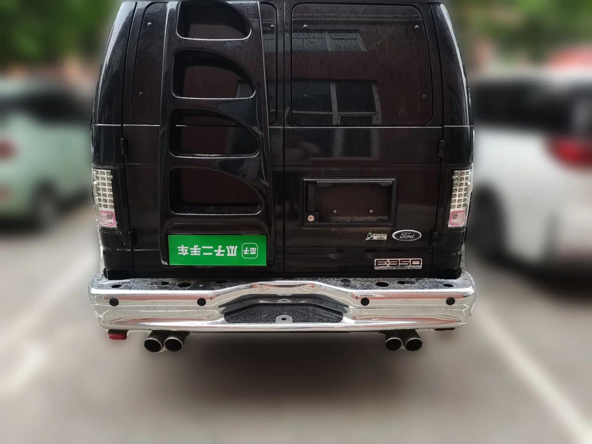 Ford E350 — миниатюра 5