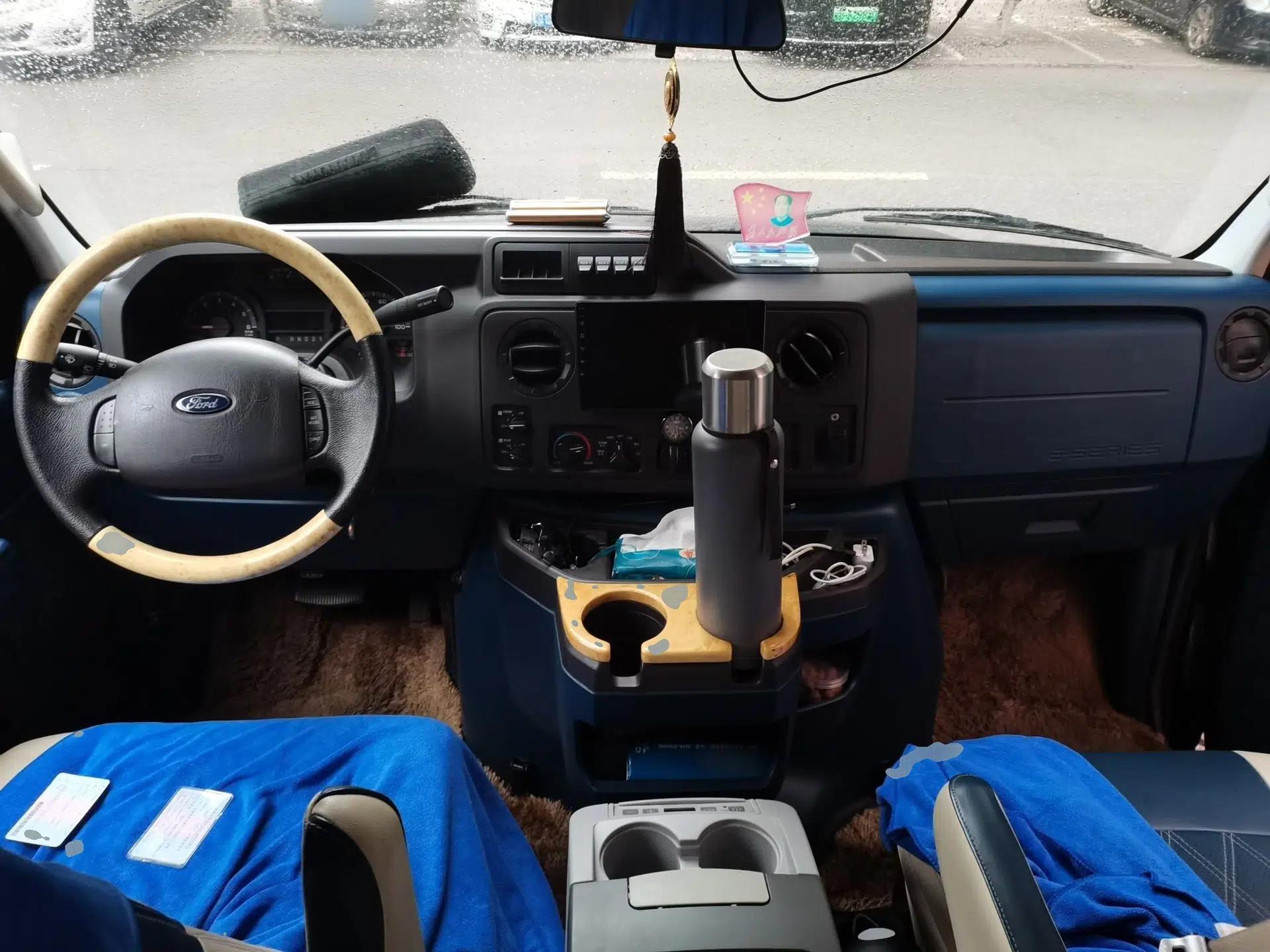 Ford E350 — миниатюра 9