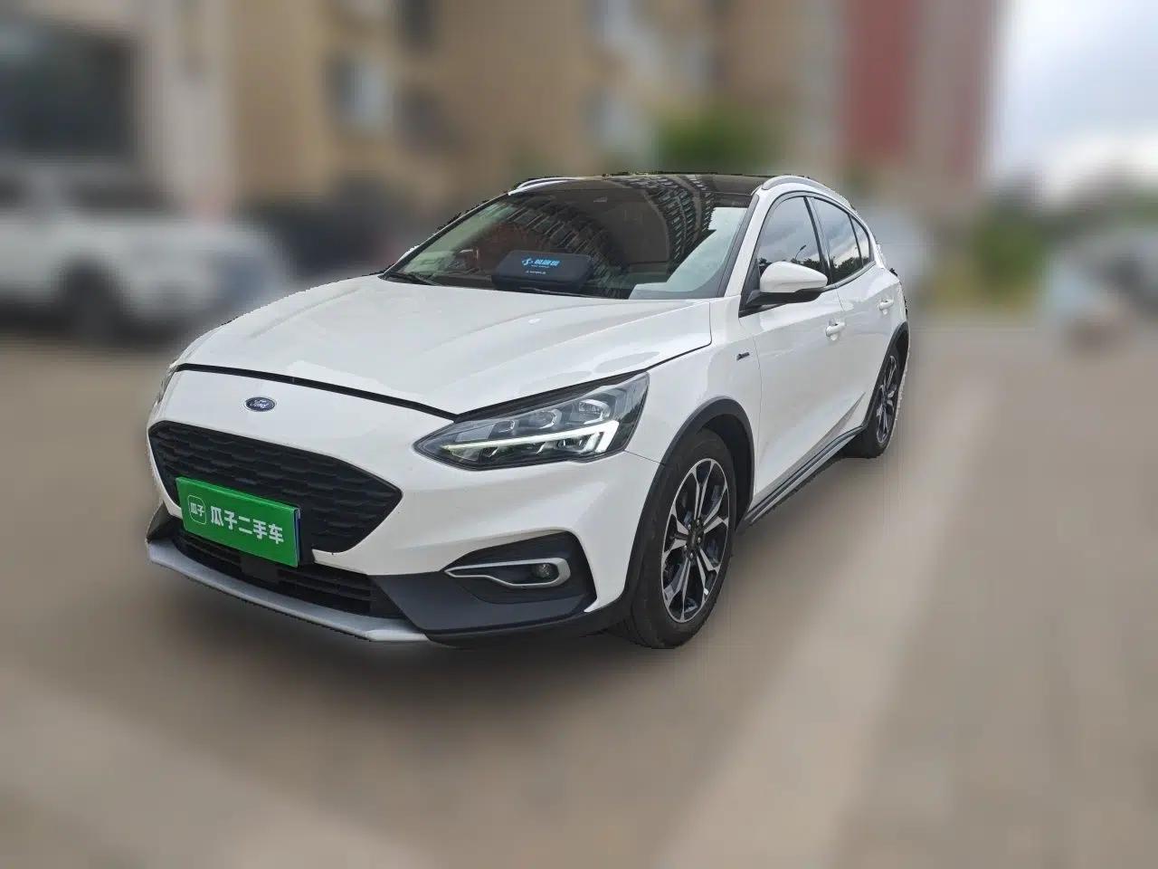 Ford Focus Active 2020 EcoBoost 180 Automatic Titanium Edition — миниатюра 1