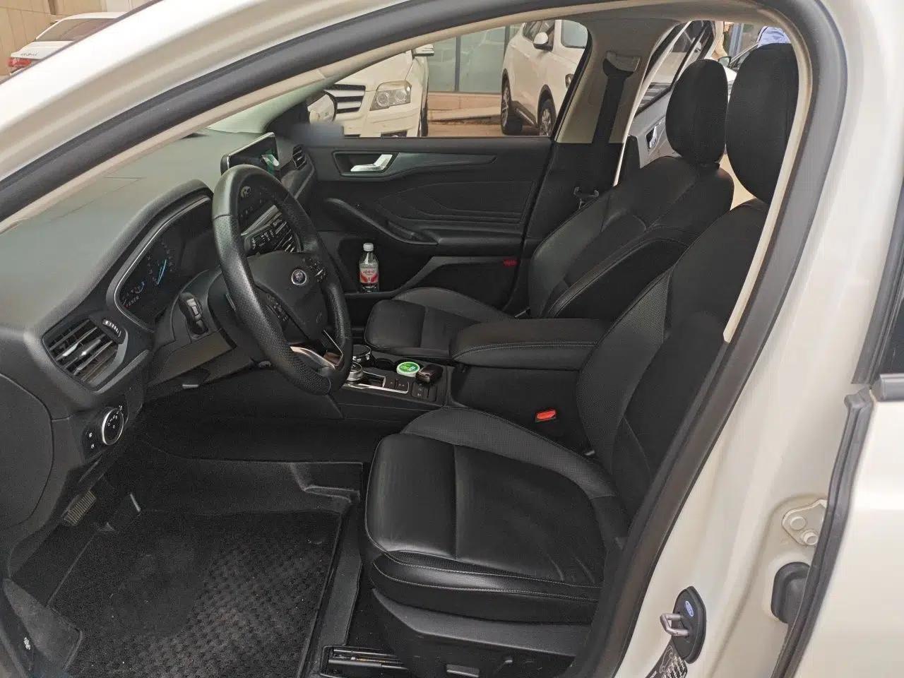 Ford Focus Active 2020 EcoBoost 180 Automatic Titanium Edition — миниатюра 15