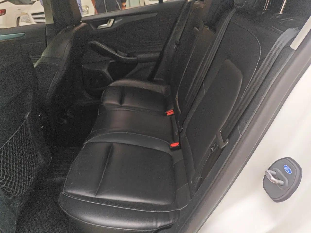 Ford Focus Active 2020 EcoBoost 180 Automatic Titanium Edition — миниатюра 17