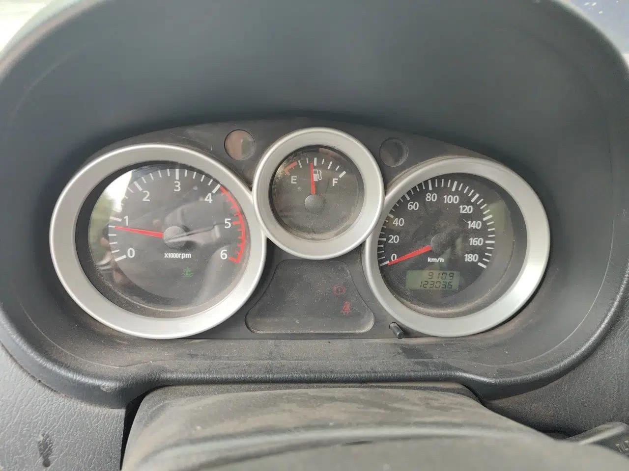 Foton MP-X E 2014 2.5T Wealth Express Classic Edition 4JB1T — миниатюра 11