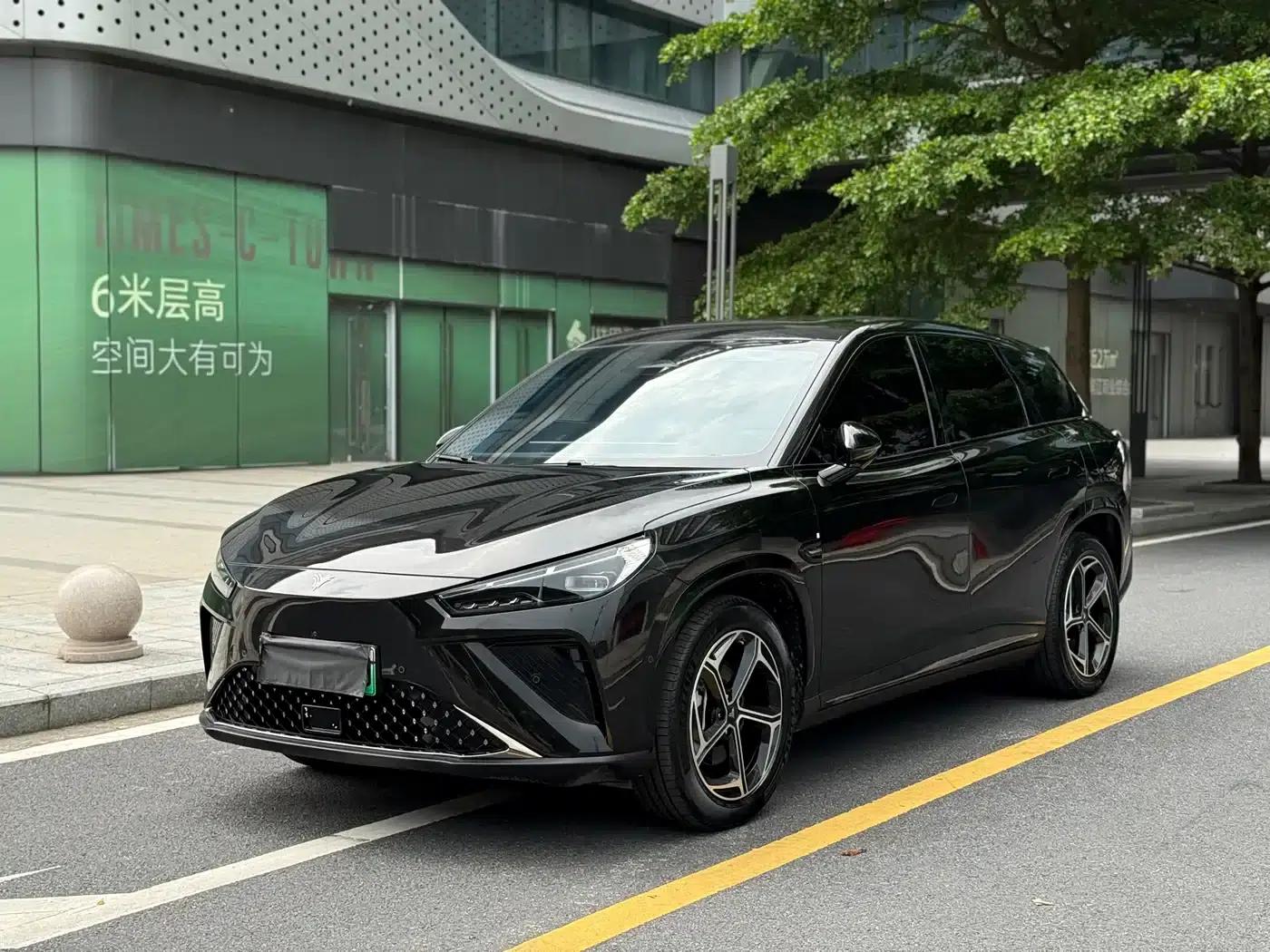 Nezha L 2024 Range Extender 310 Flash Charge Red Edition — миниатюра 1