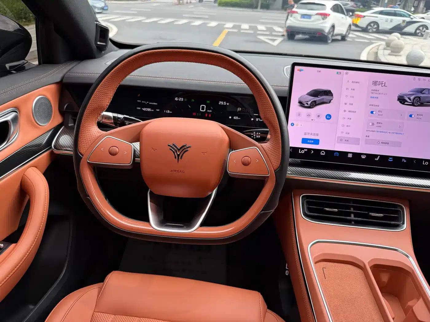 Nezha L 2024 Range Extender 310 Flash Charge Red Edition — миниатюра 13