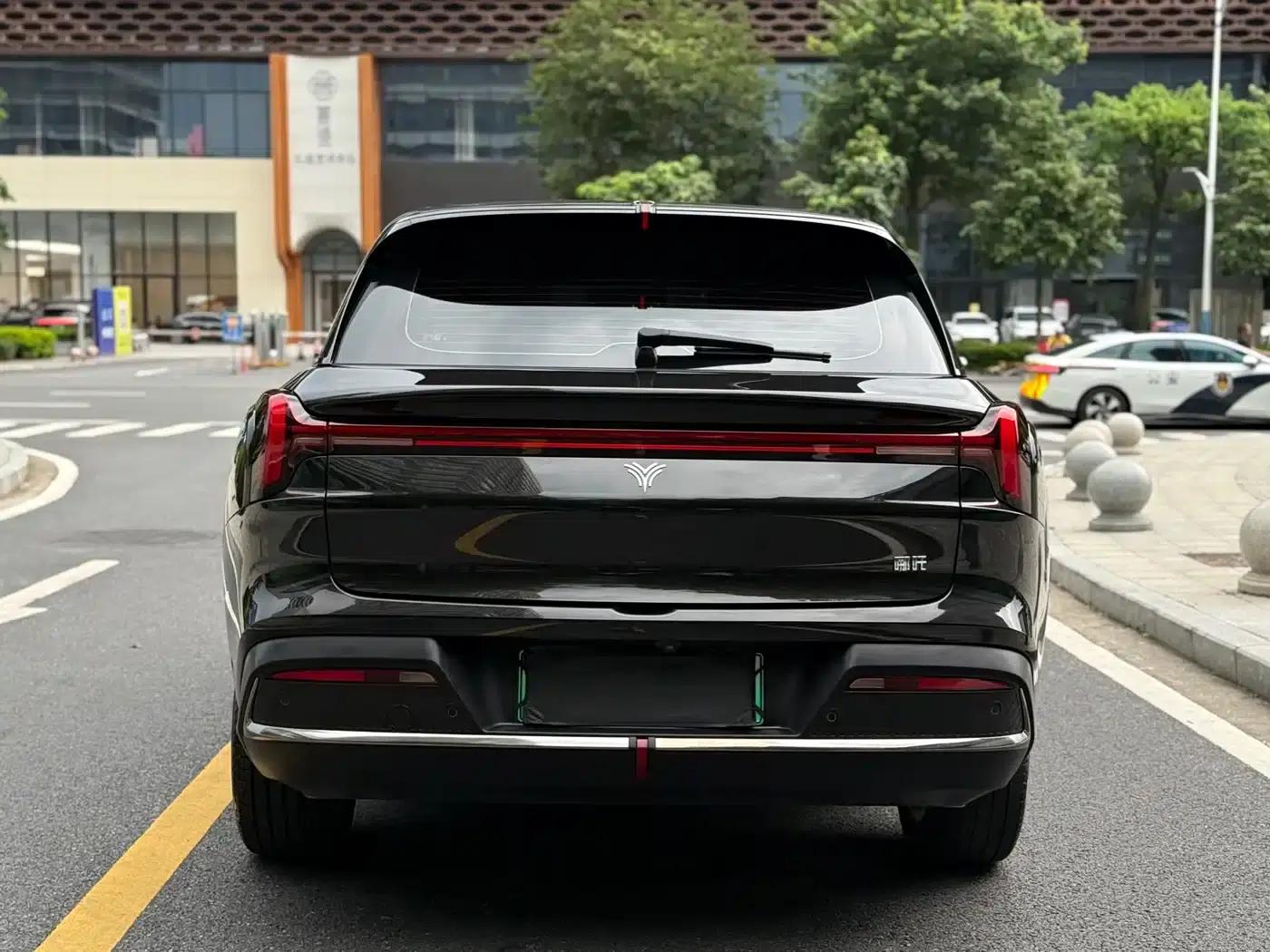Nezha L 2024 Range Extender 310 Flash Charge Red Edition — миниатюра 5