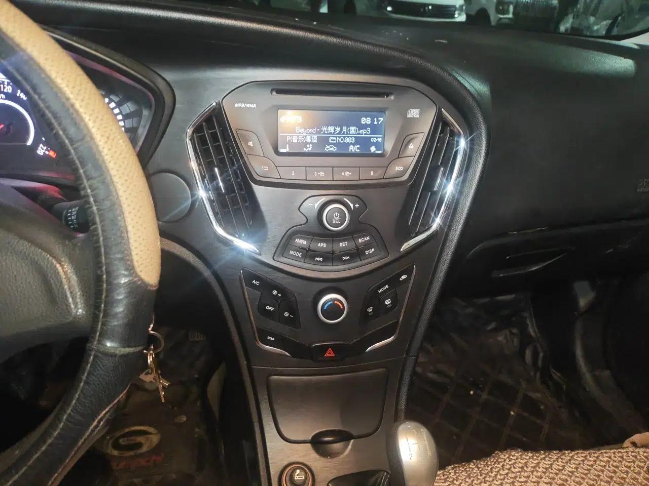 GAC Trumpchi GA3S Vision 2014 1.6L Manual Elite Edition — миниатюра 13