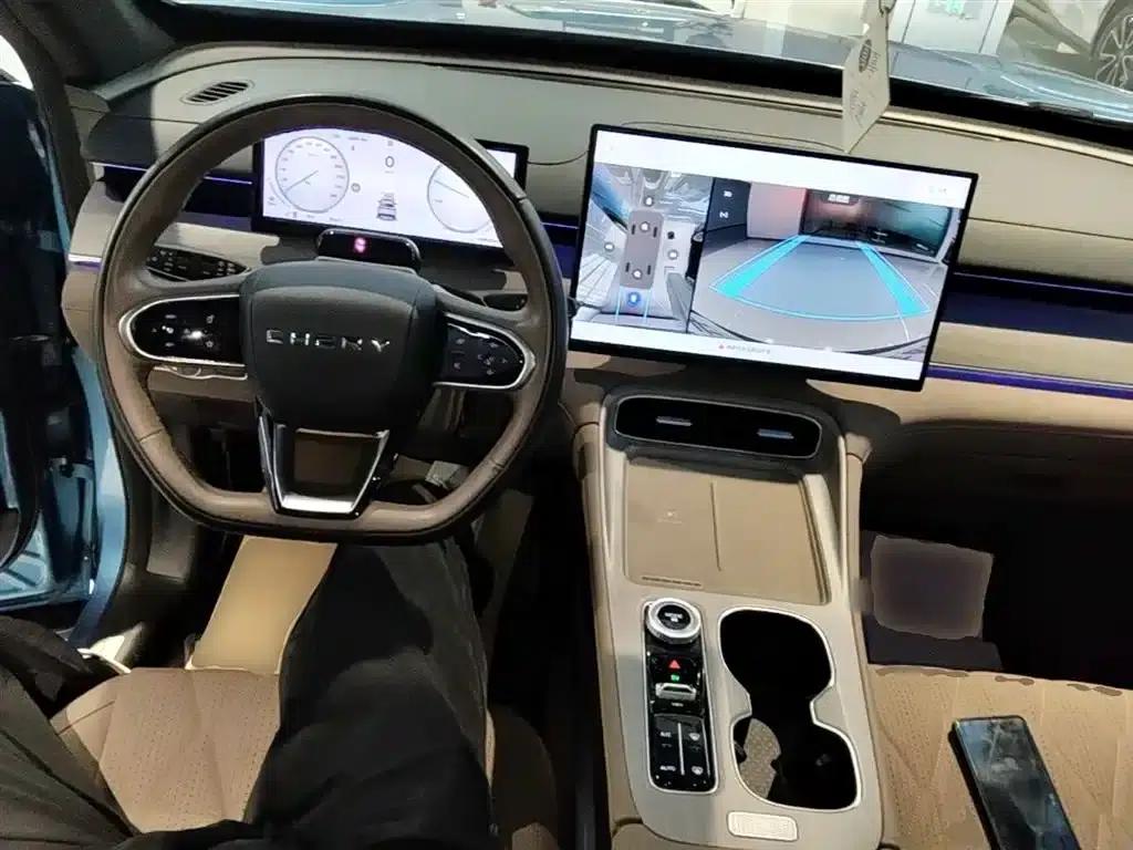 Chery Tiggo 8 PLUS C-DM 2025 1.5T 116km/h Premium 5-seater — миниатюра 10