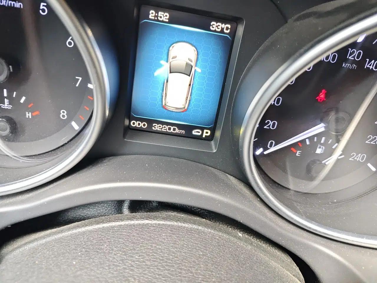 Haval H8 2015 2.0T Two-Wheel-Drive Standard Version — миниатюра 12