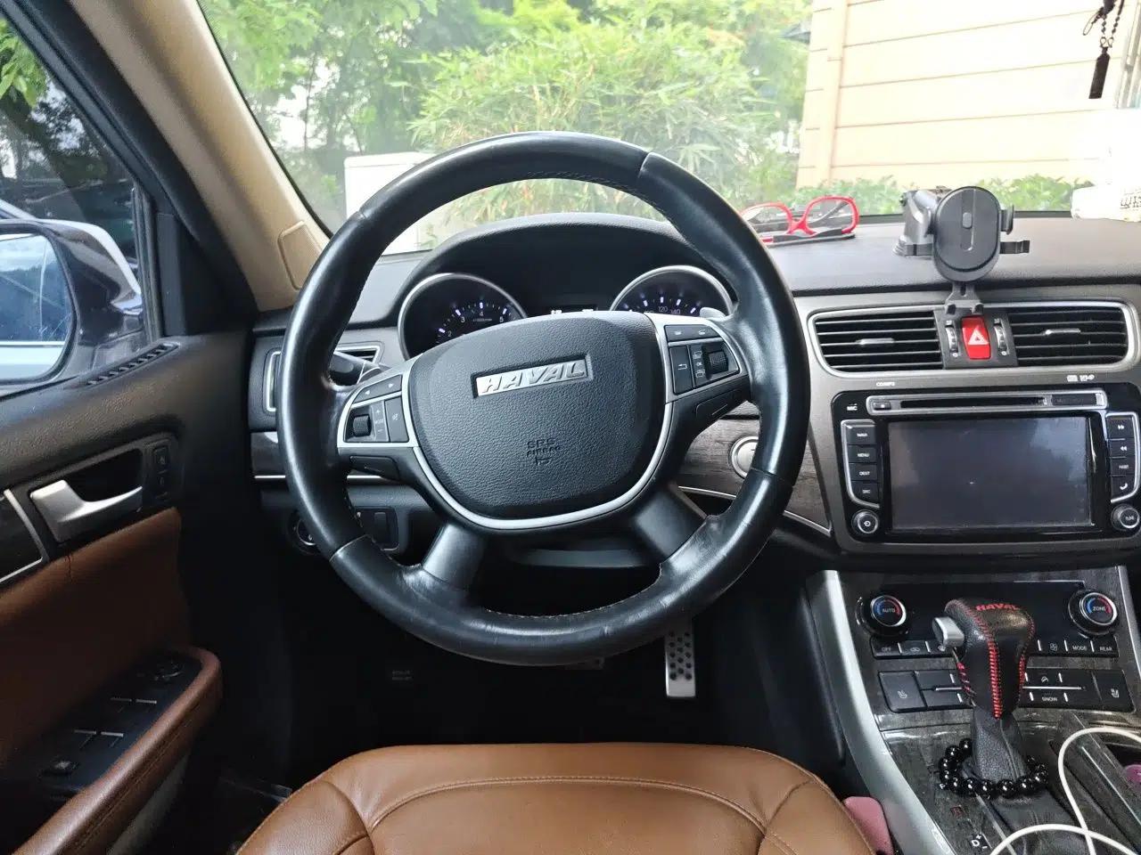 Haval H8 2015 2.0T Two-Wheel-Drive Standard Version — миниатюра 10