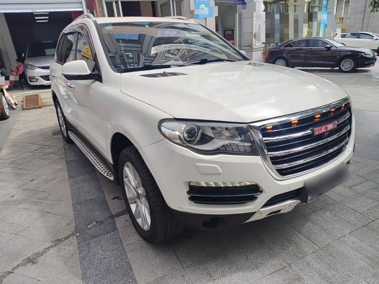 Haval H8 2015 2.0T Two-Wheel-Drive Elite Version — миниатюра 3