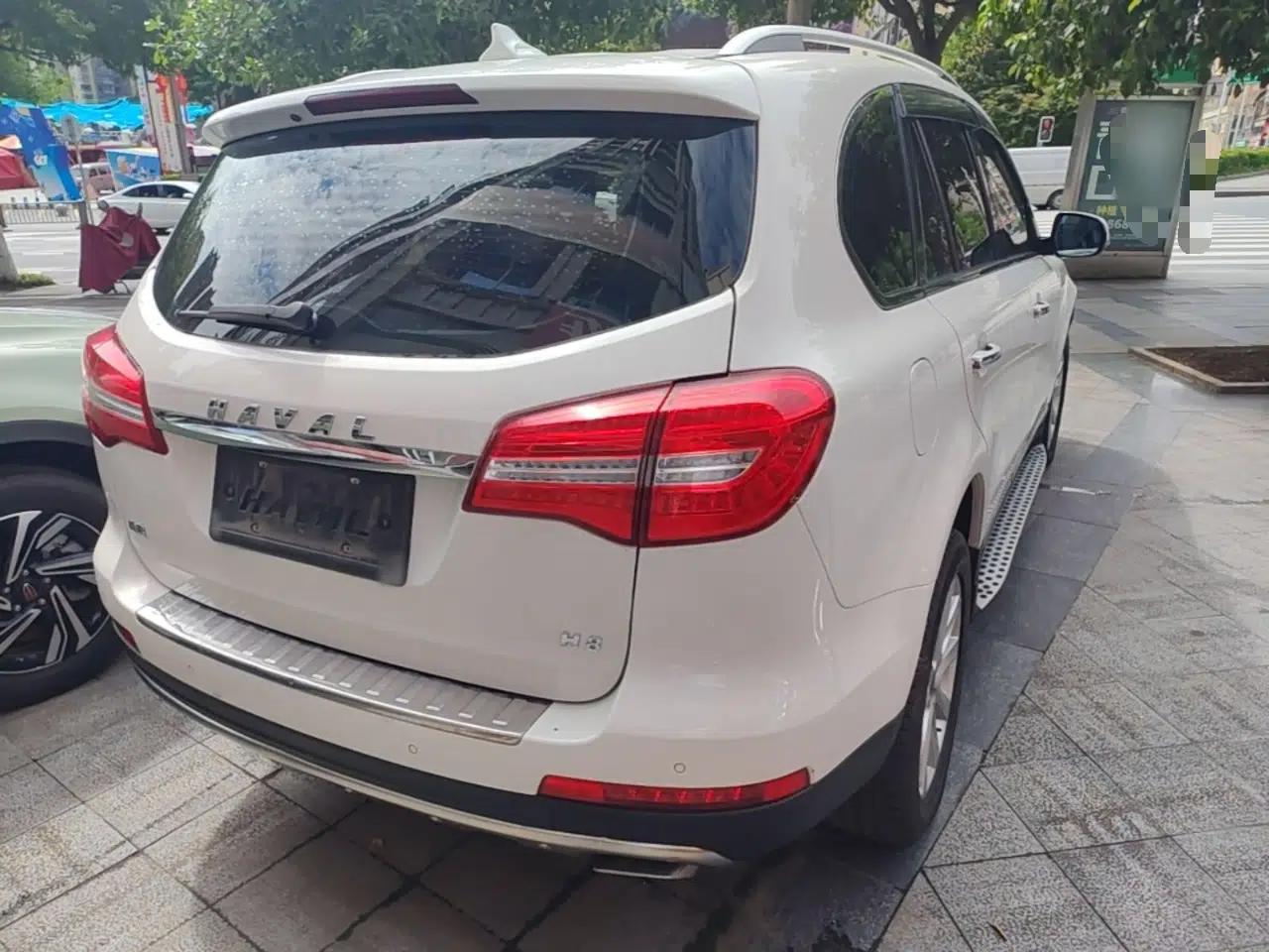 Haval H8 2015 2.0T Two-Wheel-Drive Elite Version — миниатюра 6