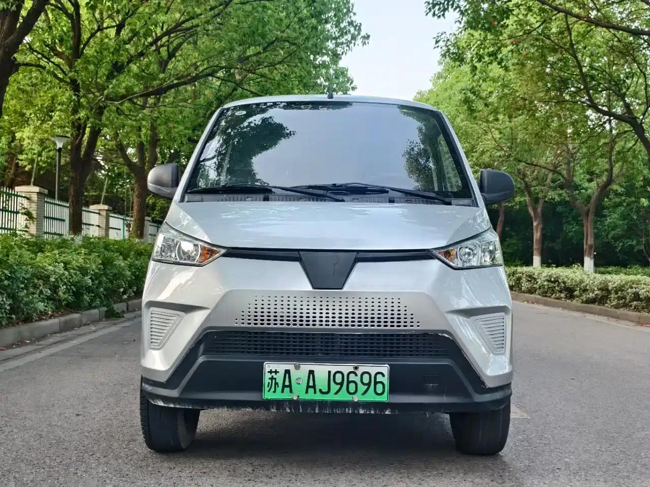 Wuling EV50 2021 model van logistics vehicle with Huishitong Penghui 43.2kWh Liuji electric control system — миниатюра 2