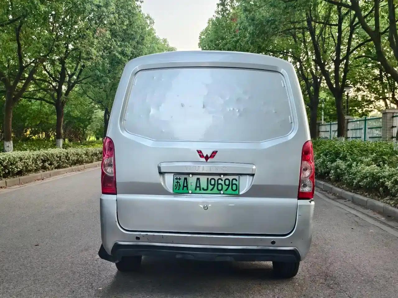 Wuling EV50 2021 model van logistics vehicle with Huishitong Penghui 43.2kWh Liuji electric control system — миниатюра 4
