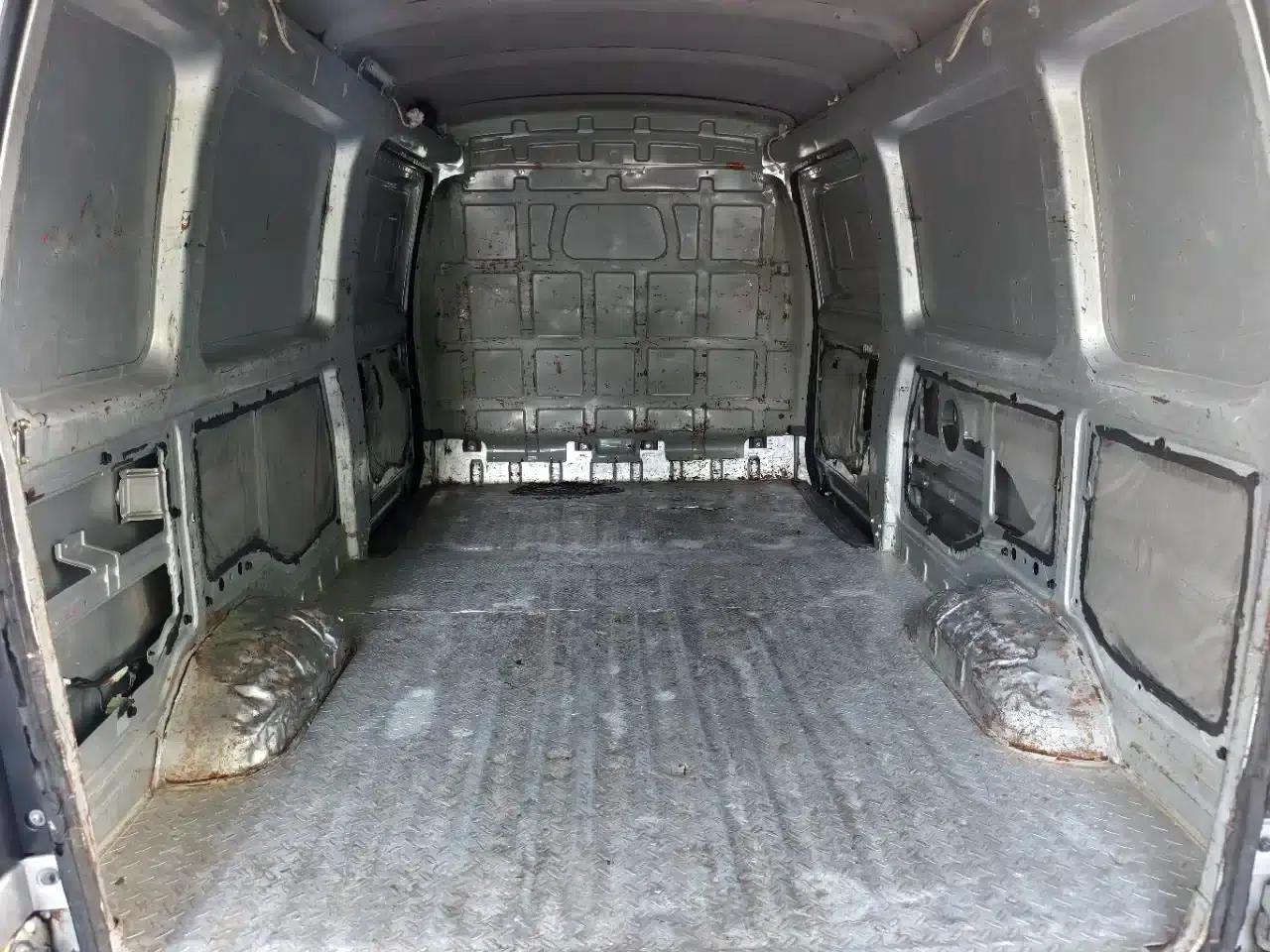 Wuling EV50 2021 model van logistics vehicle with Huishitong Penghui 43.2kWh Liuji electric control system — миниатюра 6