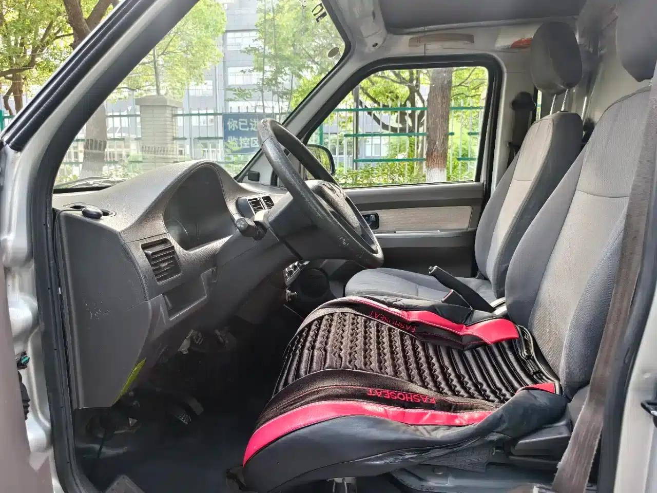 Wuling EV50 2021 model van logistics vehicle with Huishitong Penghui 43.2kWh Liuji electric control system — миниатюра 7
