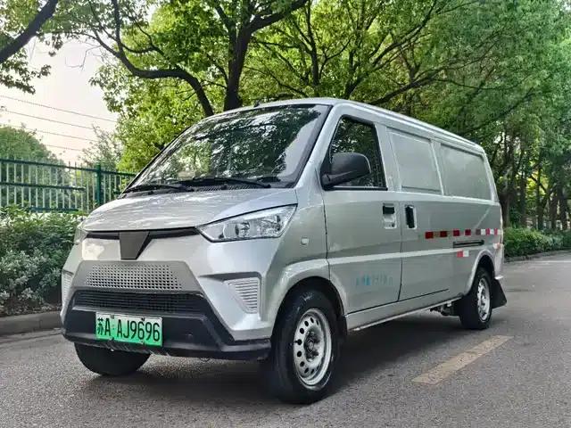 Wuling EV50 2021 model van logistics vehicle with Huishitong Penghui 43.2kWh Liuji electric control system