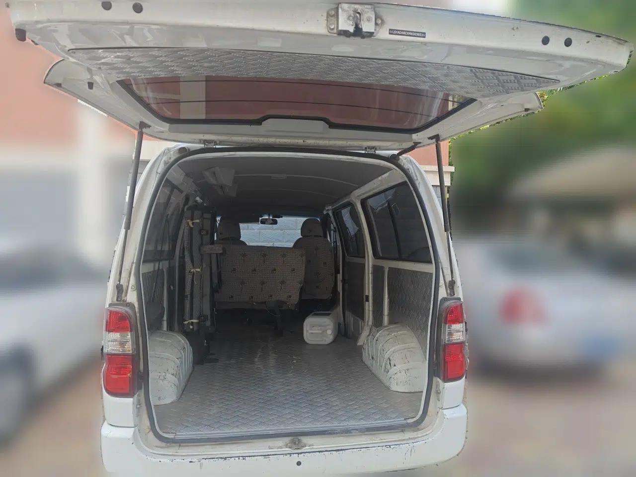 Jinbei Hiace King 2021 2.0L City Transport King Series Express Model Standard Top 6-Seater 1TZS — миниатюра 19