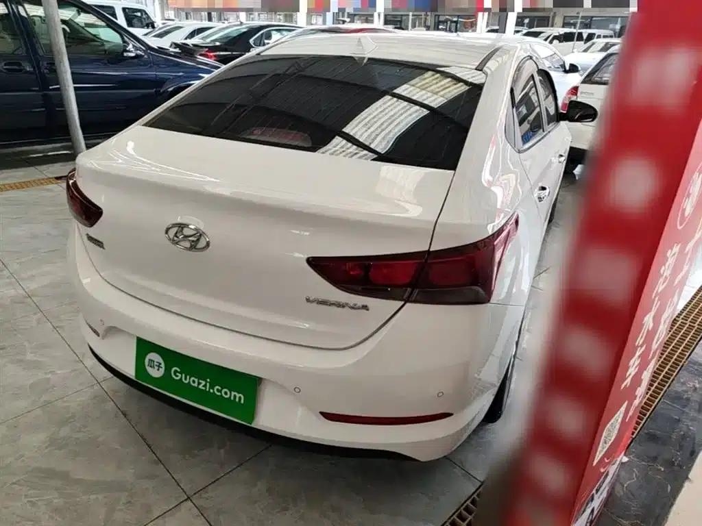 2016 Hyundai Verna 1.4L Manual GLS Cool Edition — миниатюра 7