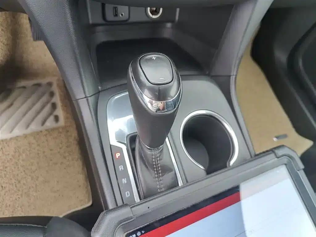 Equinox 2019 535T Automatic Premium Edition (China VI Emission Standard) — миниатюра 13
