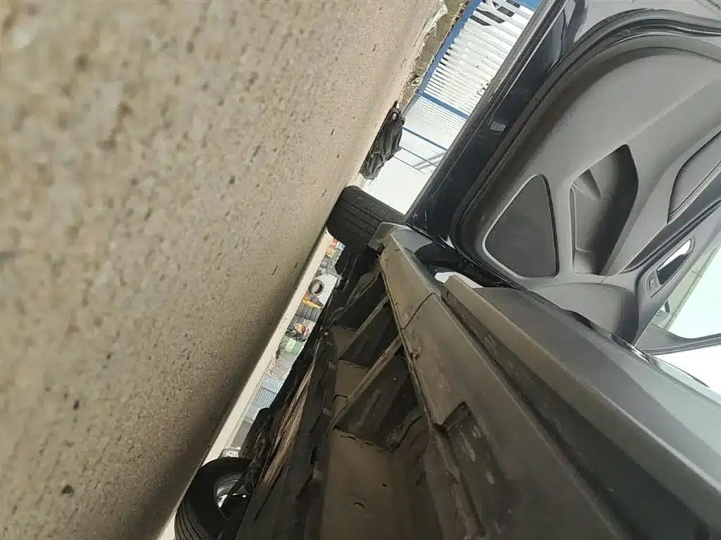 Equinox 2019 535T Automatic Premium Edition (China VI Emission Standard) — миниатюра 21