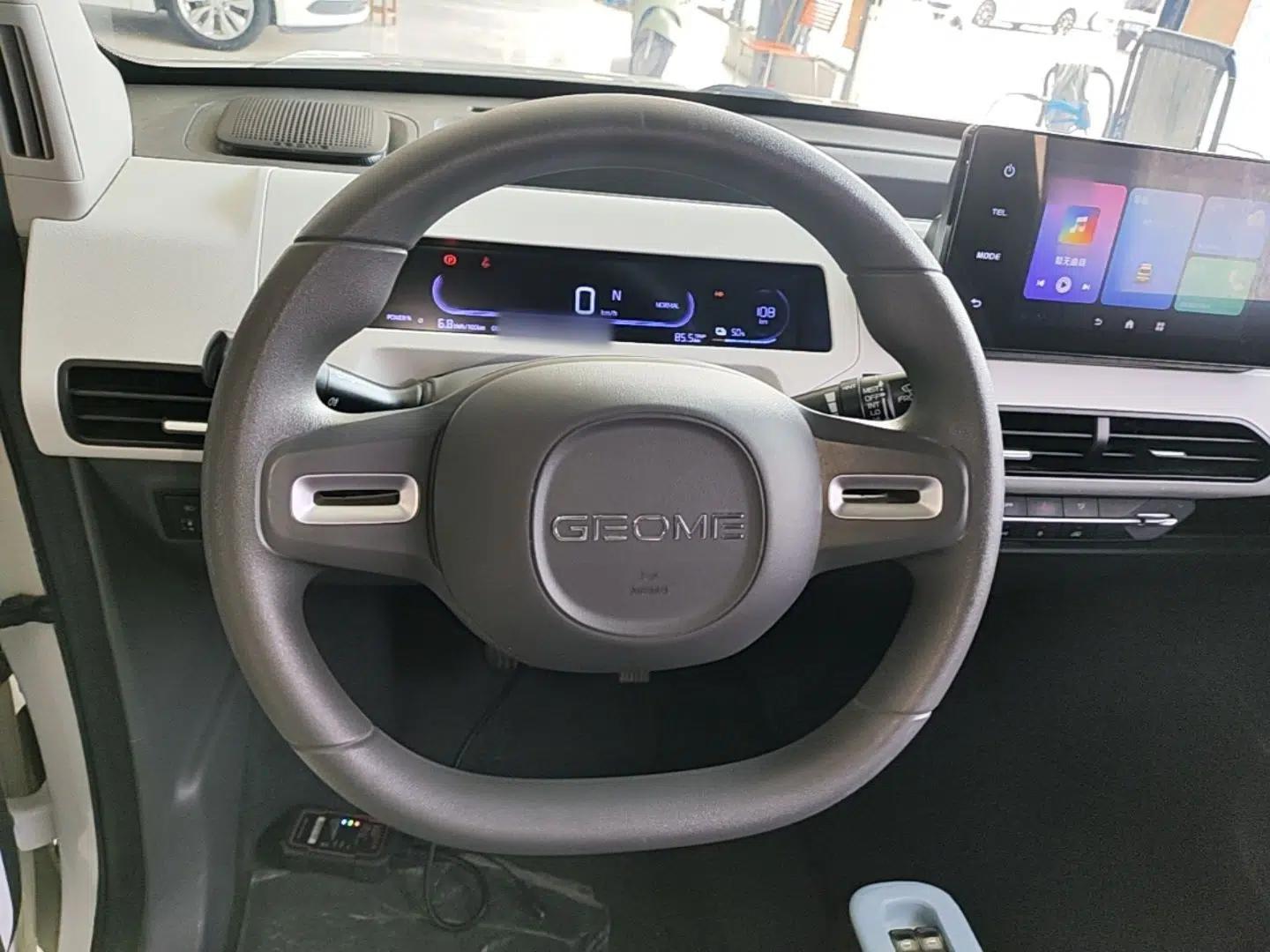 Geely Galaxy Panda 2024 Panda Mini 200km Endurance Bear — миниатюра 13