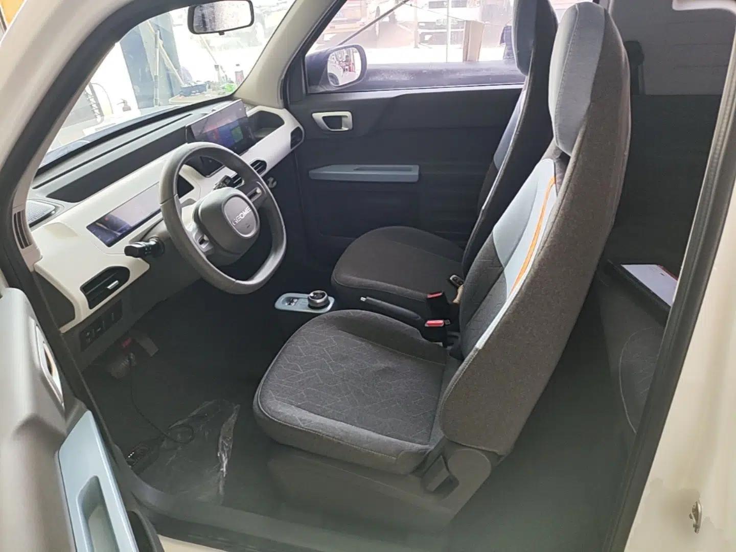 Geely Galaxy Panda 2024 Panda Mini 200km Endurance Bear — миниатюра 17