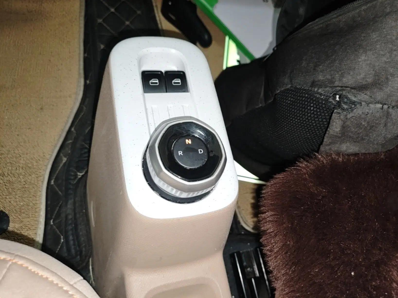 Geely Galaxy Panda 2023 Panda Mini 200km Endurance Bear — миниатюра 16