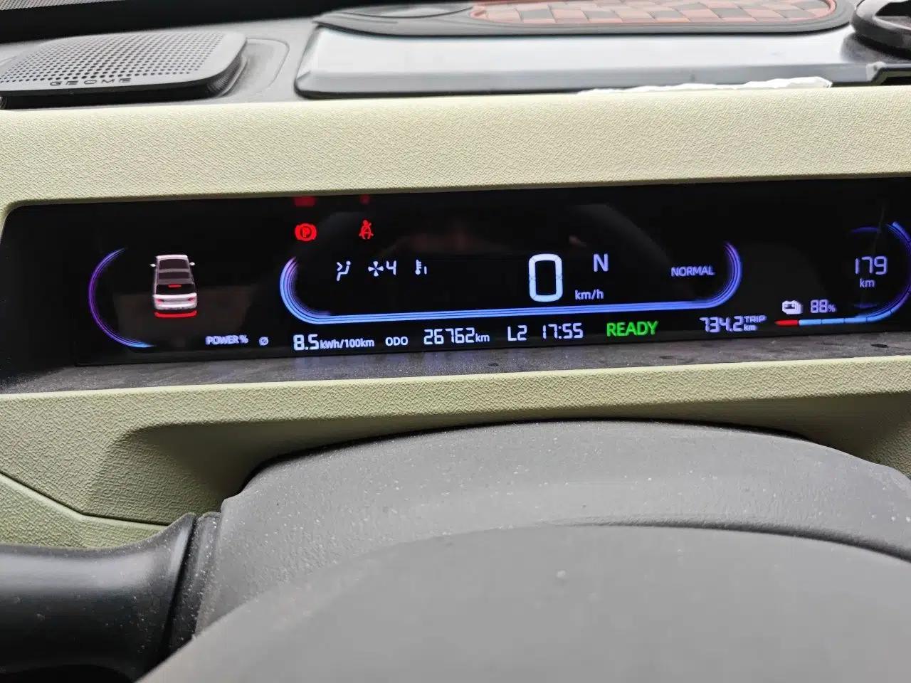Geely Galaxy Panda 2023 Panda Mini 200km Endurance Bear — миниатюра 11