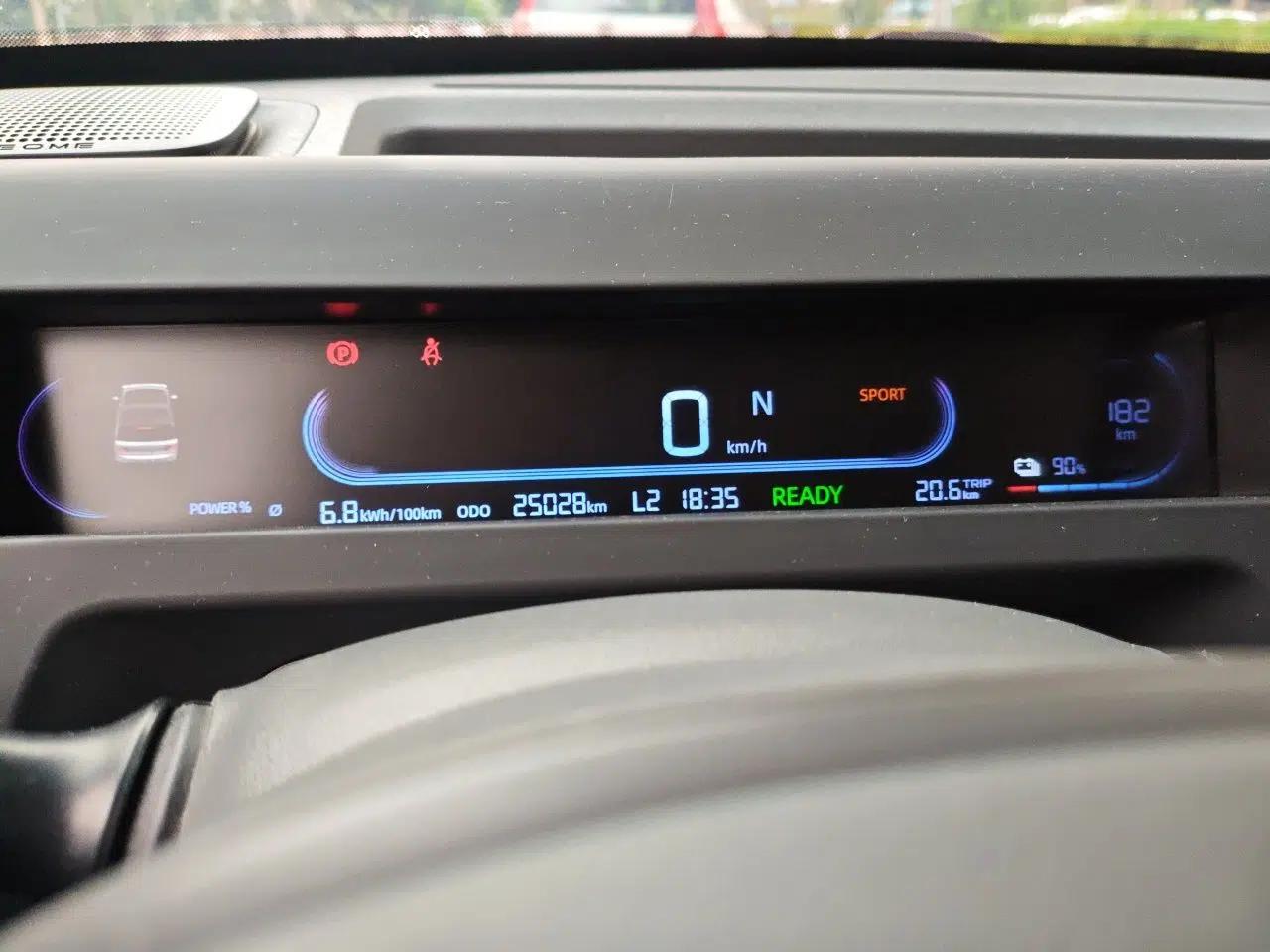 Geely Galaxy Panda 2023 Panda Mini 200km Endurance Bear — миниатюра 11