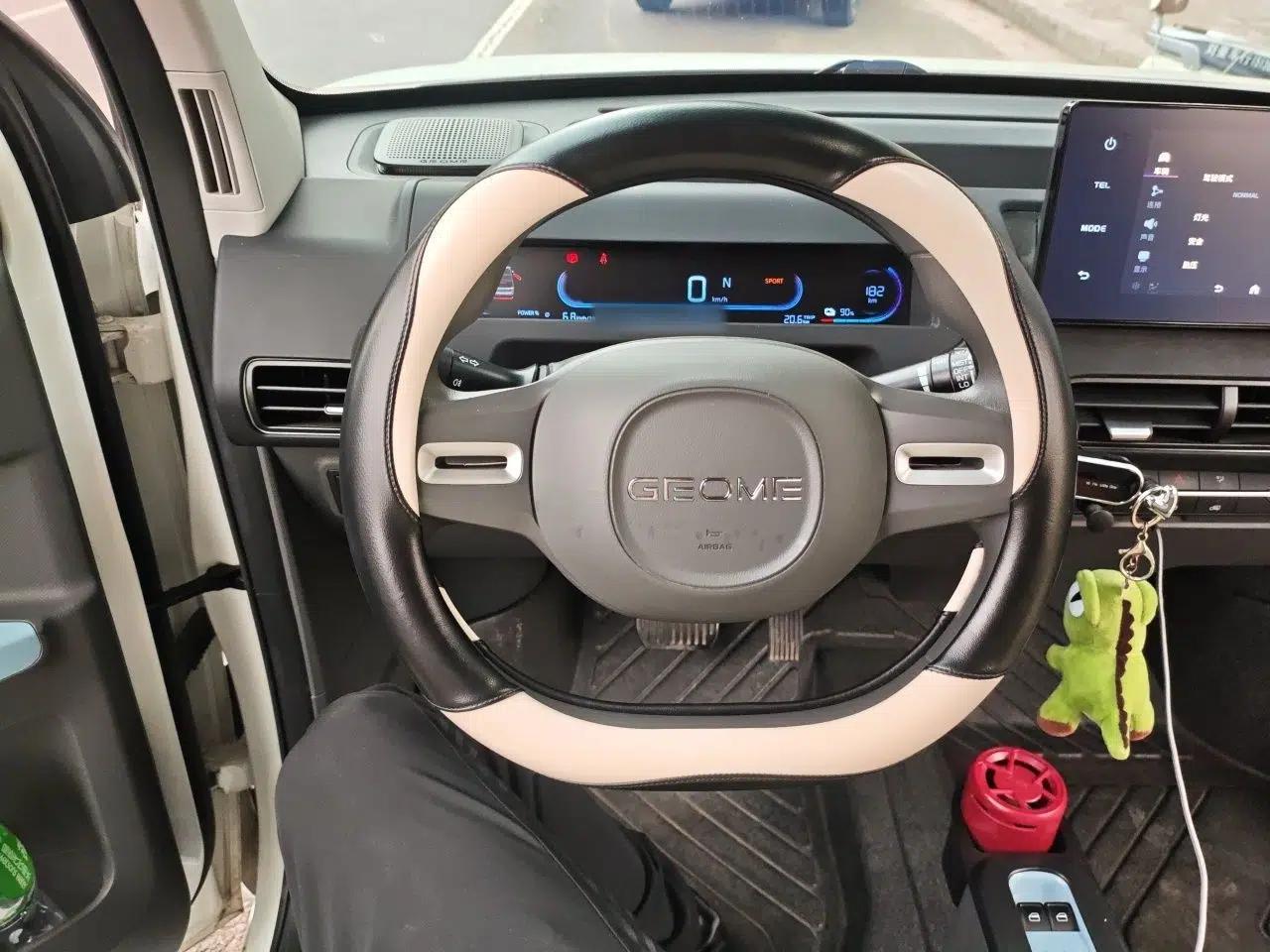 Geely Galaxy Panda 2023 Panda Mini 200km Endurance Bear — миниатюра 10
