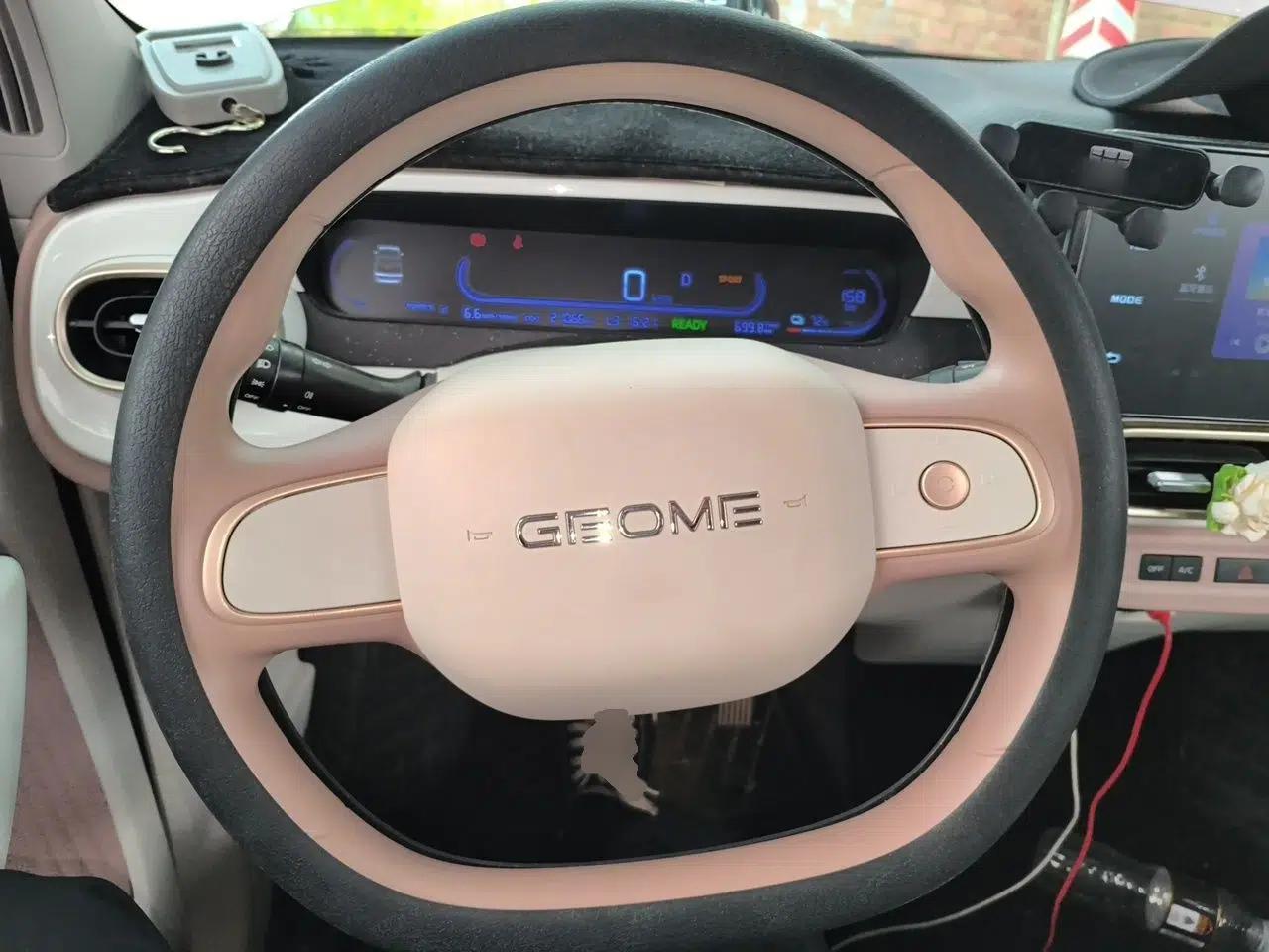 Geely Galaxy Panda 2025 210 km – Yuanqi Bear — миниатюра 10