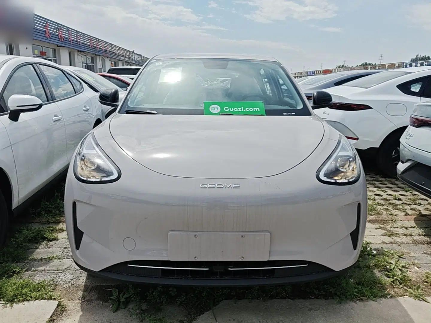 Geely Galaxy Geome 2026 Model 310km Youth Edition — миниатюра 2