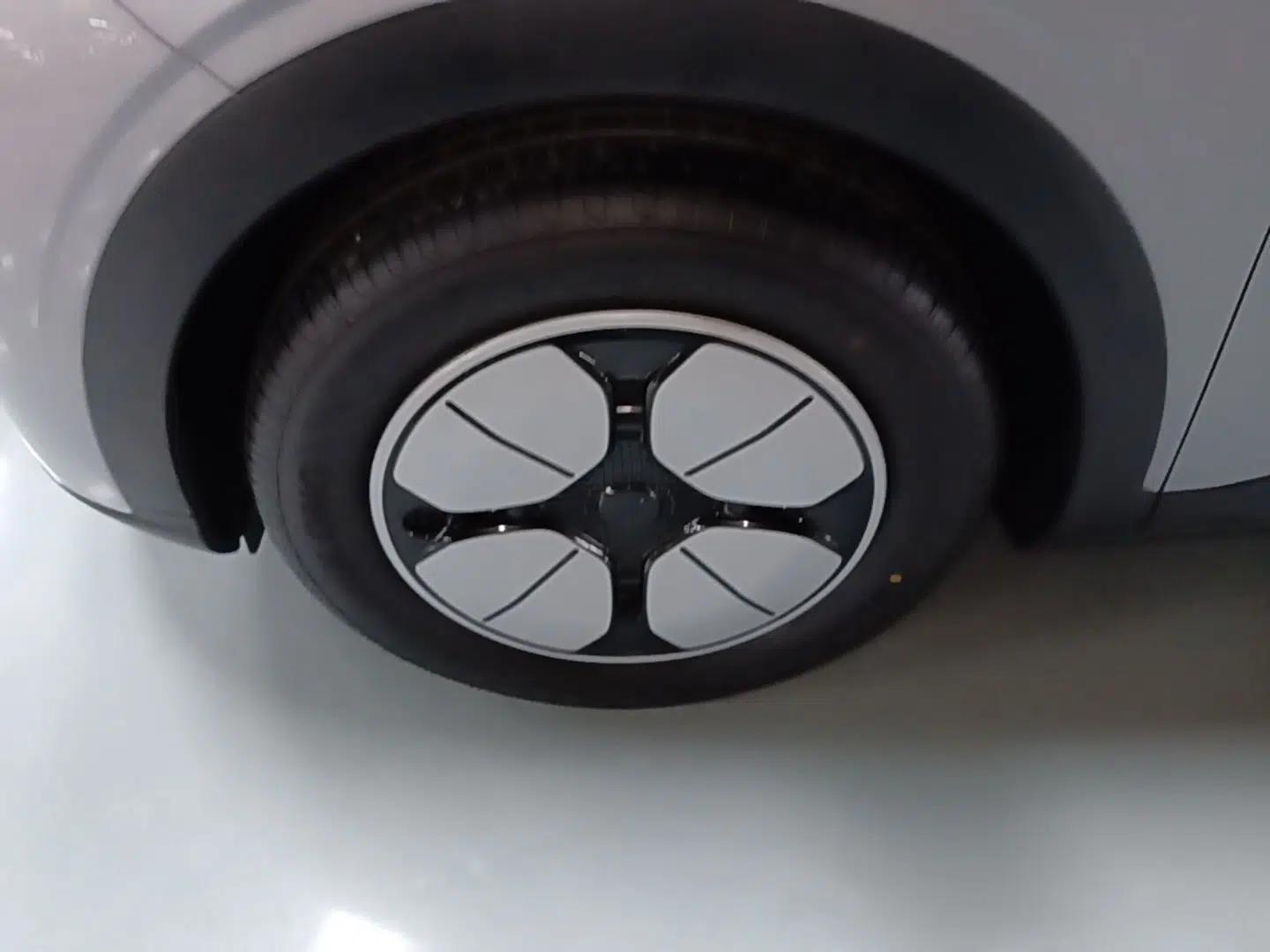 Geely Galaxy Geome 2025 410 km Free Version — миниатюра 10