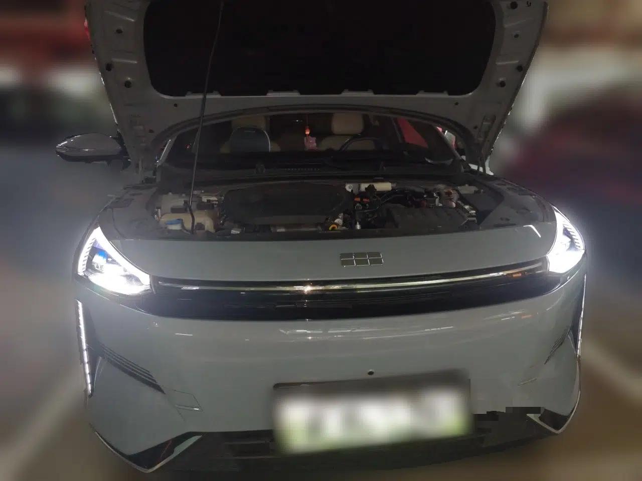 Geely Galaxy L6 2023 60km PLUS — миниатюра 2