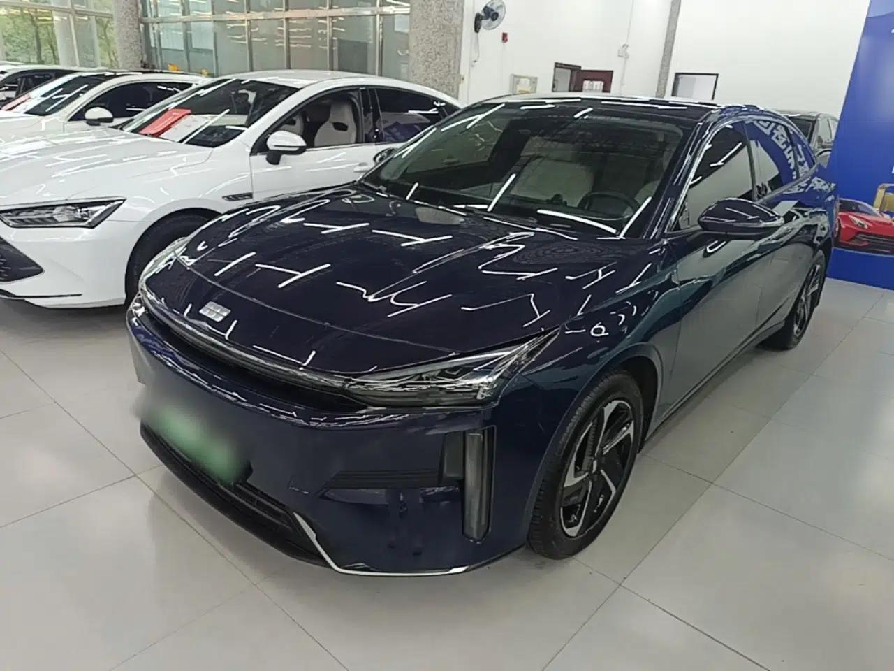 Geely Galaxy L6 2023 125km Starship — миниатюра 1