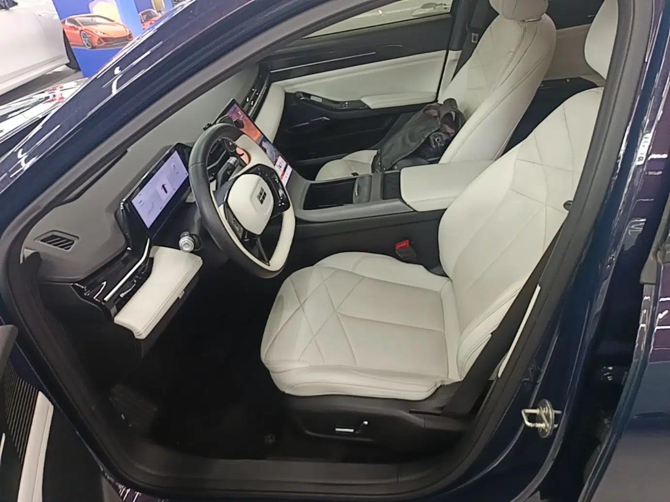 Geely Galaxy L6 2023 125km Starship — миниатюра 17